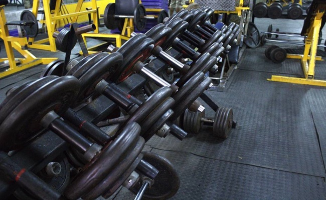 inscribirse en el gimnasio.j 0