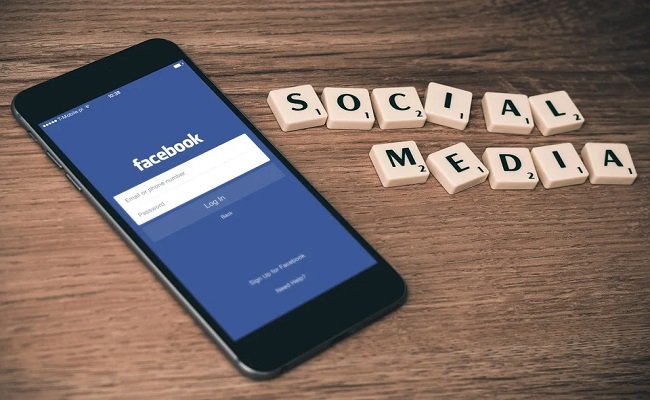 como usar Facebook